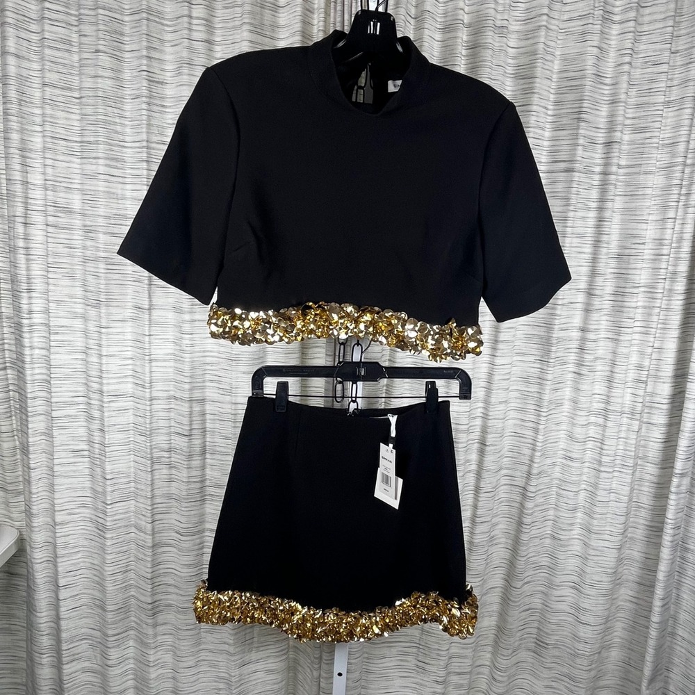 SIMKHAI Black Sequin‎ Petal Trim Crop Top and Mini Skirt Set 124-3018-EC Size 4